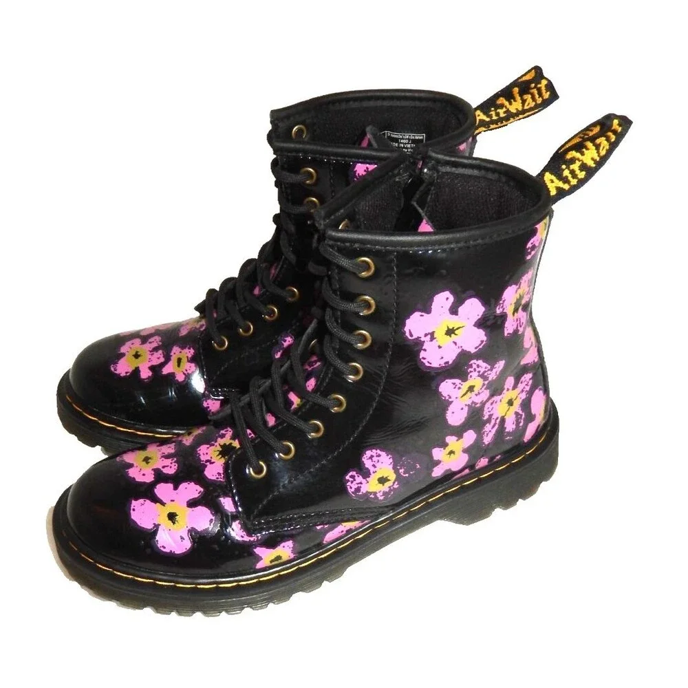 Dr. Doc Martens Pansey Fayre Combat Boots Patent Leather Girl's 4 Black Floral